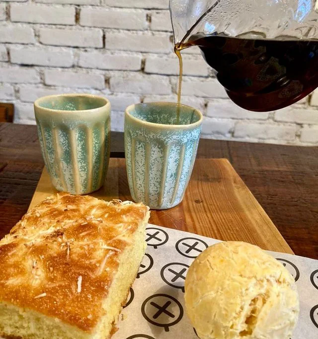 Leia mais sobre o artigo Acompanhamentos que combinam com café filtrado